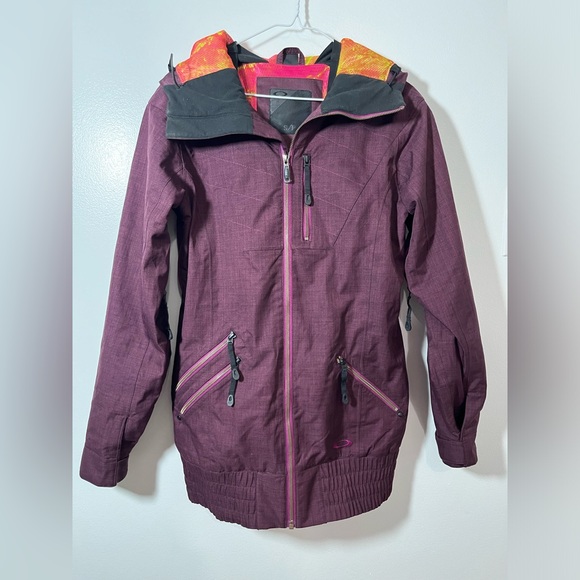 Oakley Women's Ski/Snowboarding Jacket Small - Picture 1 of 16